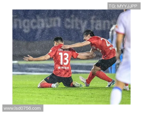 2018年长春亚泰对阵天津权健的比赛结果分析与精彩回顾