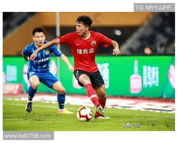 中超激战江苏苏宁迎战深圳佳兆业争夺关键三分全力以赴展现球队实力